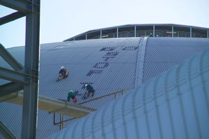 ATTIVISTI GREENPEACE ALLA CENTRALE CARBONE DI...